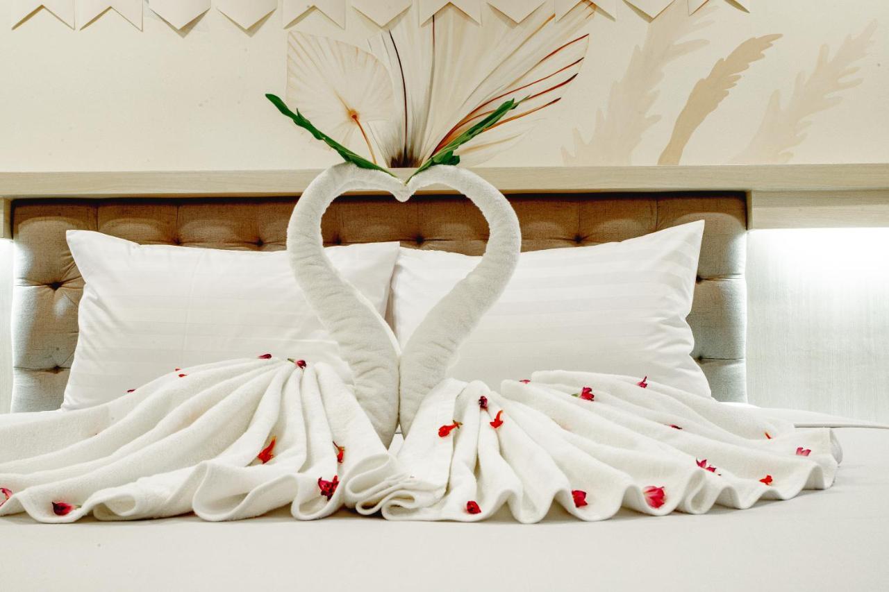 Ora Beach Resort Ель-Нідо Екстер'єр фото